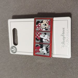 Disney Minnie mouse pin